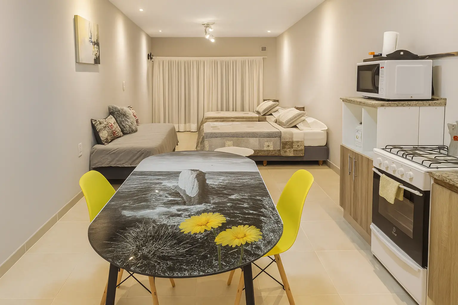Departamento 26 de 679inn en Sarmiento 1541, Monoambiente para 3 personas
